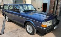 VOLVO 240