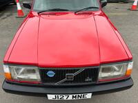 VOLVO 240