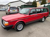 VOLVO 240