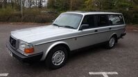 VOLVO 240