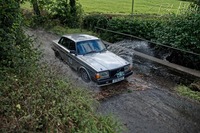 VOLVO 240